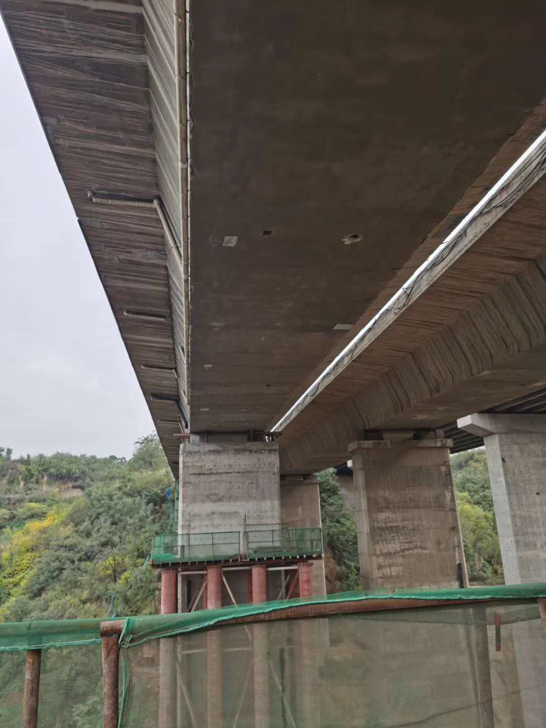 达州桥梁加固前制定可行设计方案图并用对施工方法